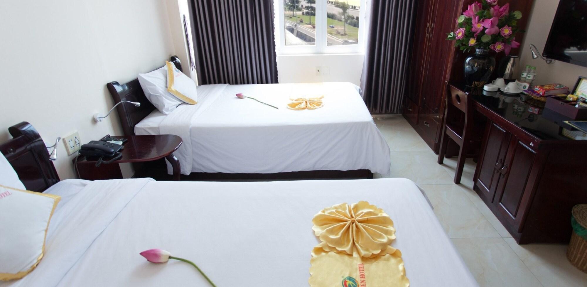 Hong Phuc Hotel Quy Nhon Exterior photo